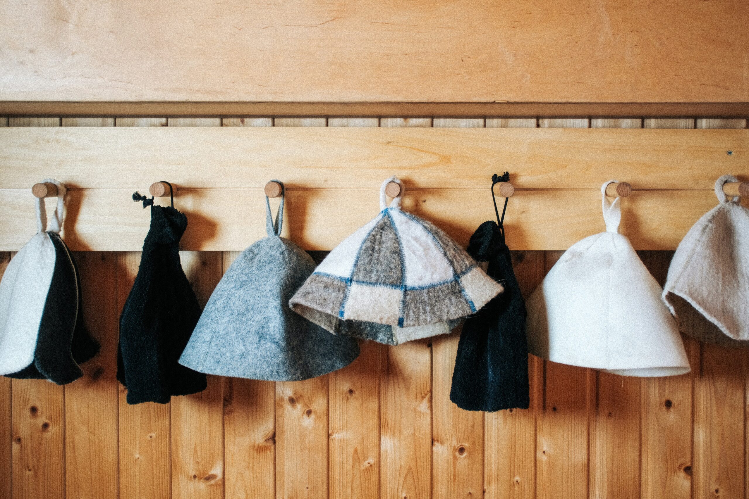 Do Sauna Hats Prevent Hair Color From Fading?