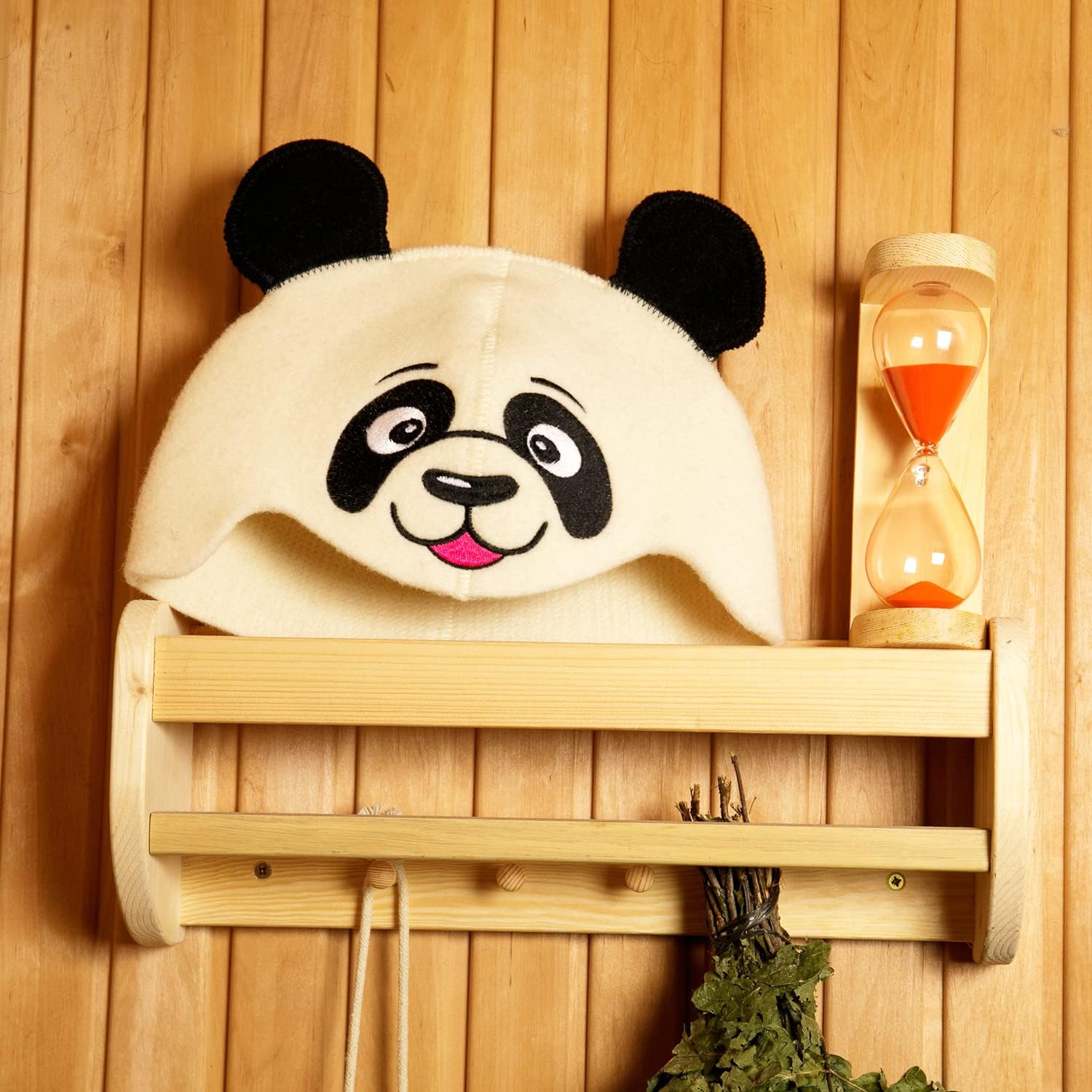 Sauna Hat ‘Sauna Panda’ White Review